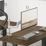 Linear Edge Pole-Mounted Single-Screen Gas Spring Monitor Arm